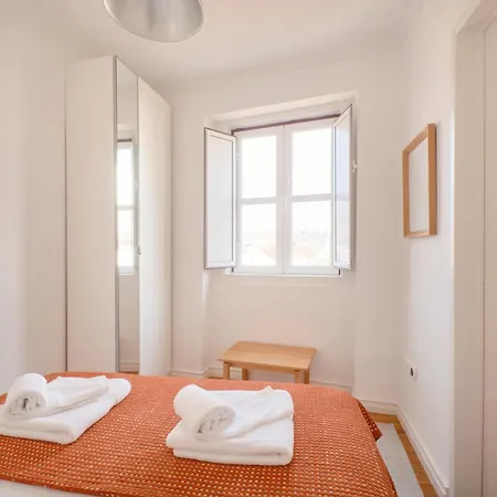 Cozy In Castelo Sao Jorge - شقة *