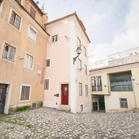 Cozy In Castelo Sao Jorge - Apartman